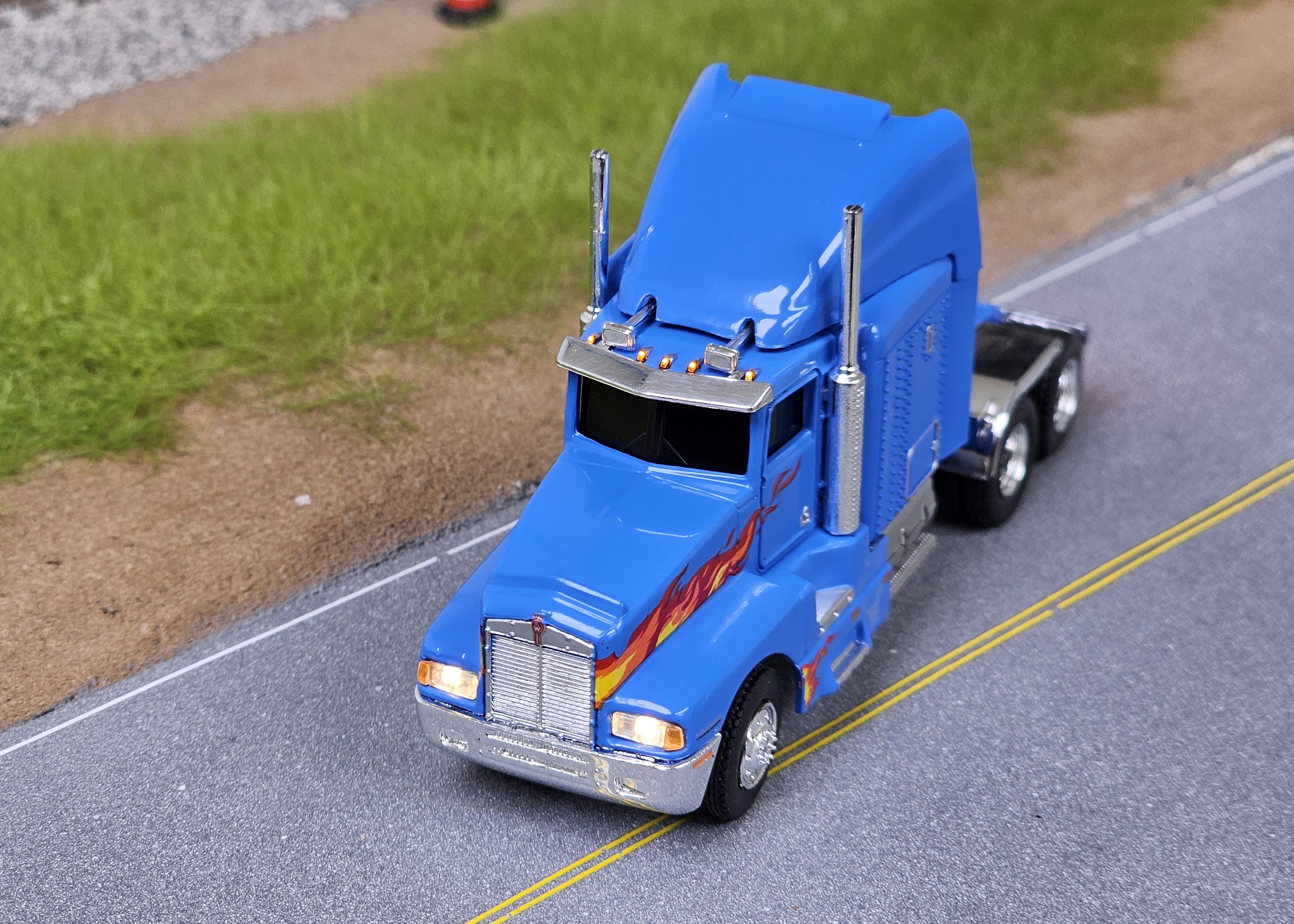 T600Blue-F